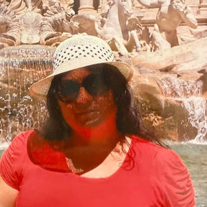 Meet your Posher, Daniela